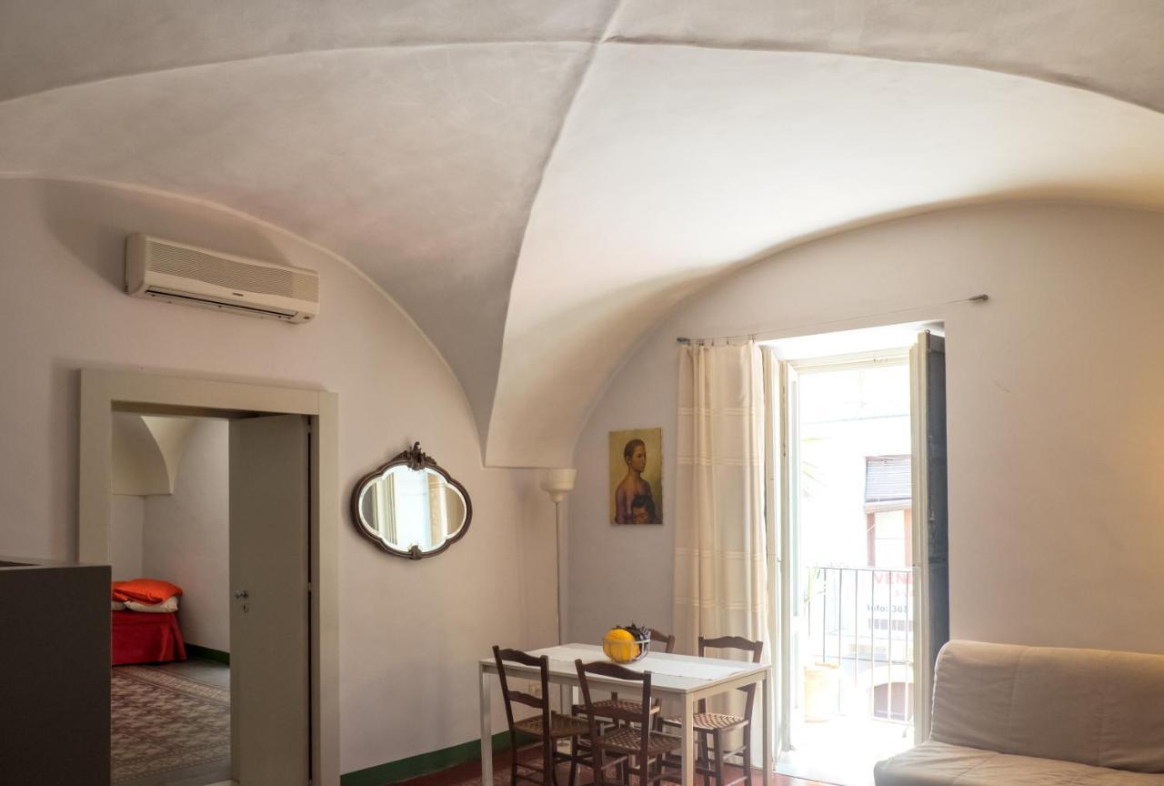 Tre Vie Apartment Con Terrazzo Giardino Pensile 卡塔尼亚 外观 照片