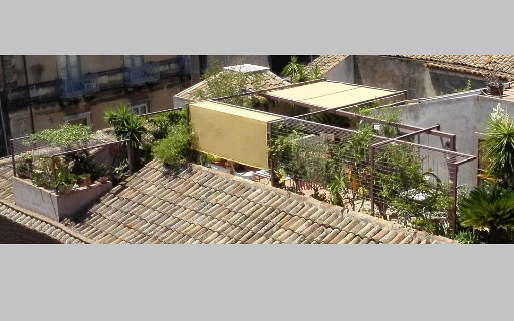 Tre Vie Apartment Con Terrazzo Giardino Pensile 卡塔尼亚 外观 照片